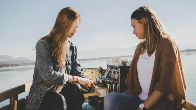 Ilustrasi Relationship Friends