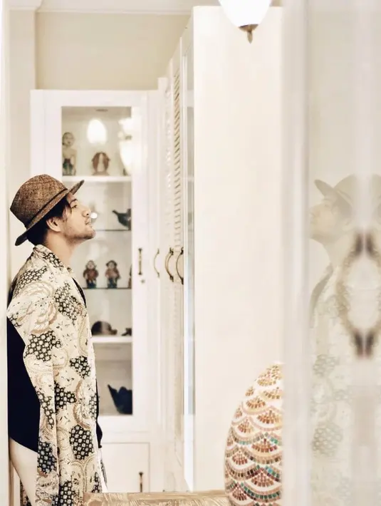 Hal itu dilatarbelakangi oleh stigma masyarakat sekitar yang menganggap sekolah di daerah perkotaan lebih menjamin dari segi kualitas pendidikannya. (Foto: instagram.com/ammarzoni)