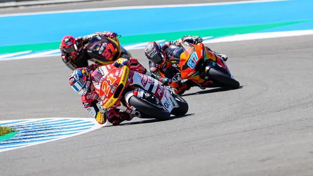 Aksi tim Indonesian Racing di MotoGP Jerez 2021