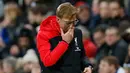 Pelatih Liverpool, Jurgen Klopp tampak kecewa usai pertandingan melawan Newcastle di Liga Inggris di Stadion St James Park, Inggris (6/12). Liverpool kalah 2-0 atas Newcastle. (Reuters/Andrew Yates)