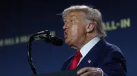 Ngantuk Berat, Trump Kedapatan Tidur Selama Sidang Kabinet