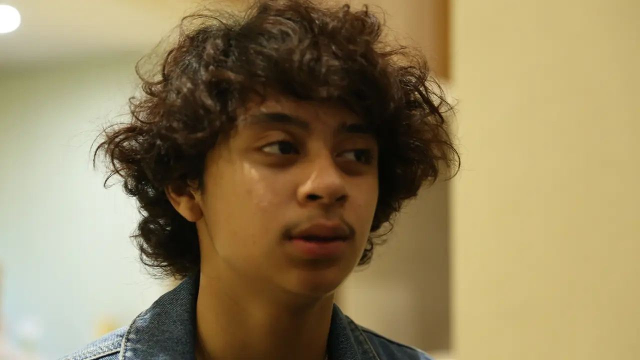 [Bintang] Bastian Steel