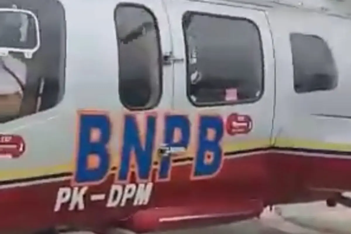 Helikopter milik BNPB yang digunakan Ketua DPRD Riau Indra Gunawan Eet diduga untuk kepentingan partai.