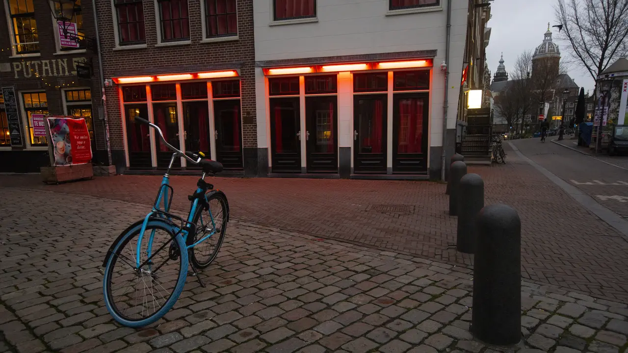 Belanda Berlakukan Lockdown Ketat