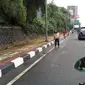 Joki 3 in 1 membawa anak di jalan Gatot Subroto (Liputan6.com/ Andry Haryanto)