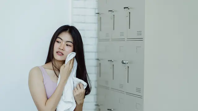 Bukan Cuma Deodoran, Ini Cara Menjaga Ketiak agar Tidak Mudah Bau