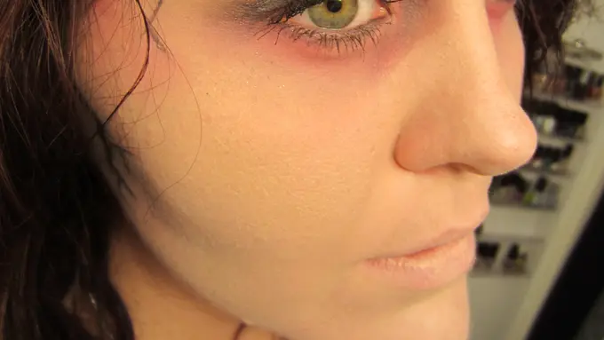 Sering Menelpon Bisa Bikin Kamu Buruk Rupa