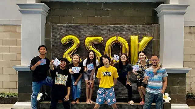 Makin Dekat, Ini 6 Potret Kedekatan Naura Ayu Bareng Keluarga Devano Danendra