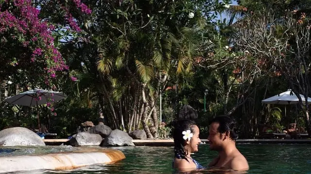 Dwi Sasono dan Widi Mulia