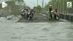 Air pasang laut mulai merendam pesisir pantai Demak, Jawa Tengah.