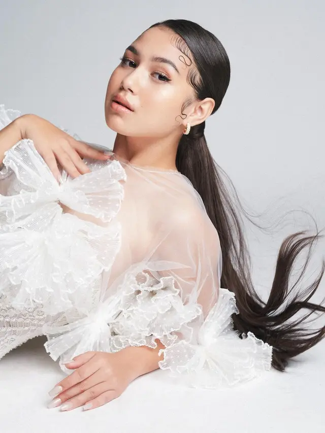 7 Gaya Pemotretan Saskia Chadwick Bak Idol K-Pop, Banjir Pujian