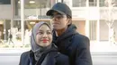 <p>Aurel Hermansyah dan Atta Halilintar tampil super lengket layaknya masih pacaran. Keduanya tampil kompak dalam balutan outfit musim berwarna hitam [@aurelie.hermansyah]</p>