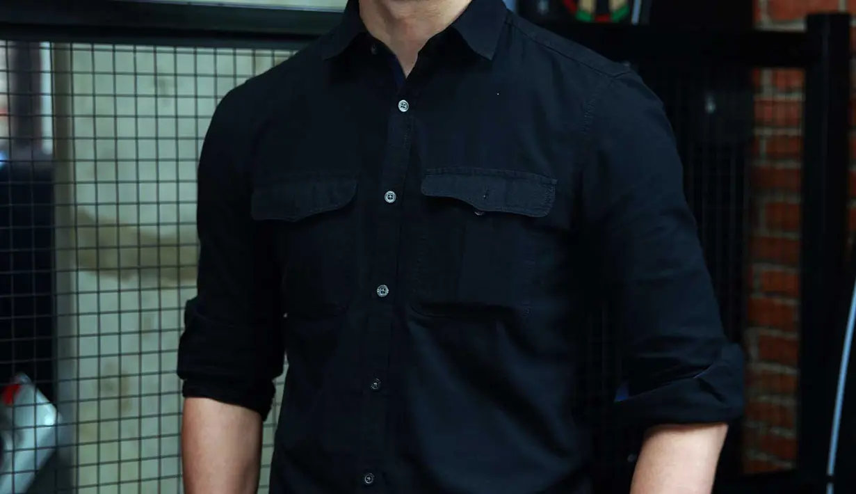 Menjadi suatu tantangan bagi aktor tampan Donny Alamsyah berperan dalam film 'Skakmat'. Karena ia terbiasa bermain dalam film bergenre action, namun kali ini dipadukan dengan komedi. (Deki Prayoga/Bintang.com)