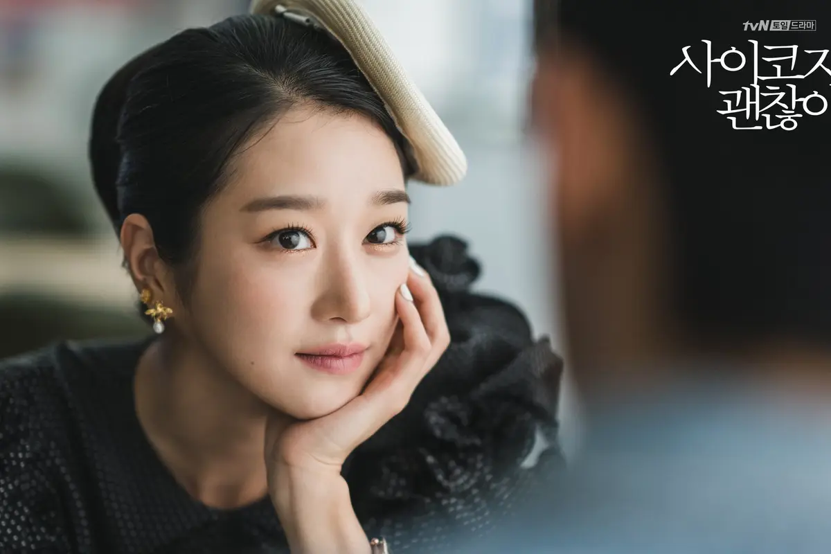 Tiru Gaya Makeup ala Seo Ye Ji dalam Drama It’s Okay To Not Be Okay, Tampilkan Sisi Misterius yang Menggoda