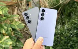 Samsung Galaxy S26 vs Galaxy S26+, Mana yang Lebih Cocok untuk Daily Driver?