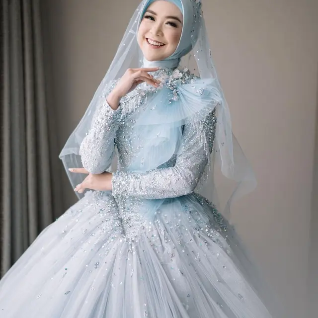 6 Potret Penampilan Ria Ricis dari Lamaran hingga Resepsi Pernikahan, Memesona