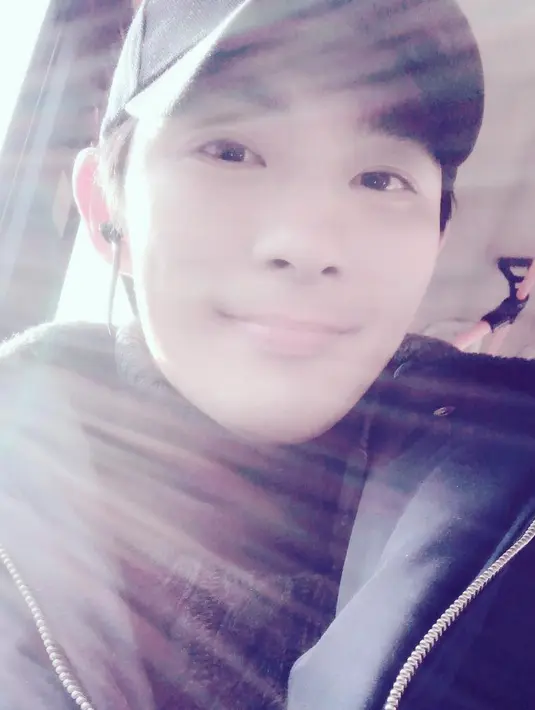 "Jeon Tae Soo," tulis Ha Ji Won sebagai keterangan foto. (Foto: instagram.com/taesoo1984)