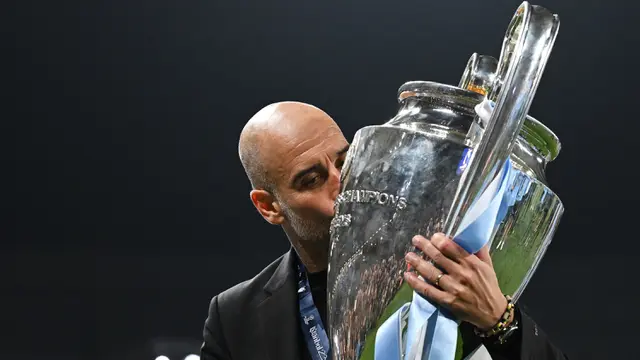 Foto: Momen Selebrasi Skuad Man City dengan Si Kuping Besar, Jadi Tim ke-23 yang Raih Trofi Liga Champions sepanjang Sejarah