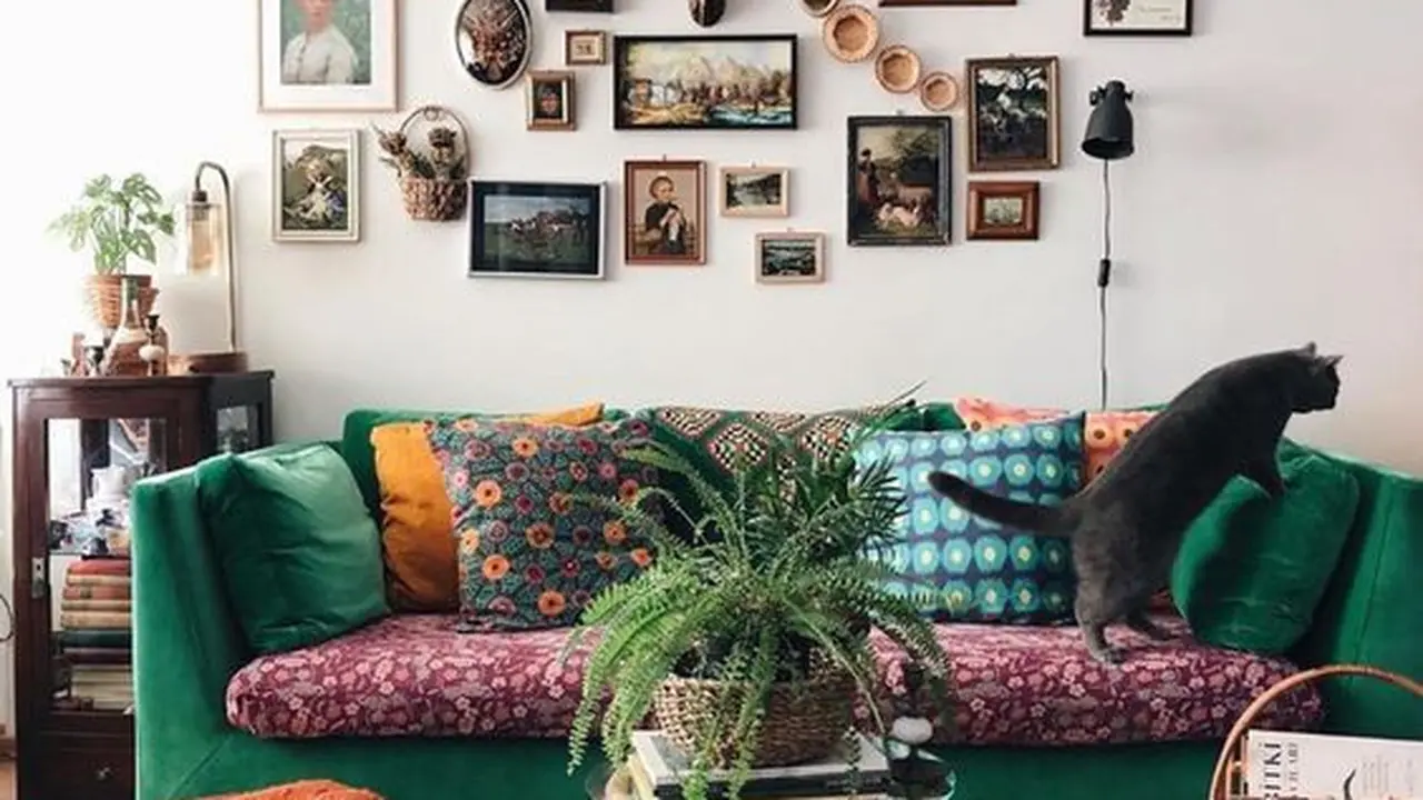 Desain Interior Rumah Jungalow di Ruang Tamu