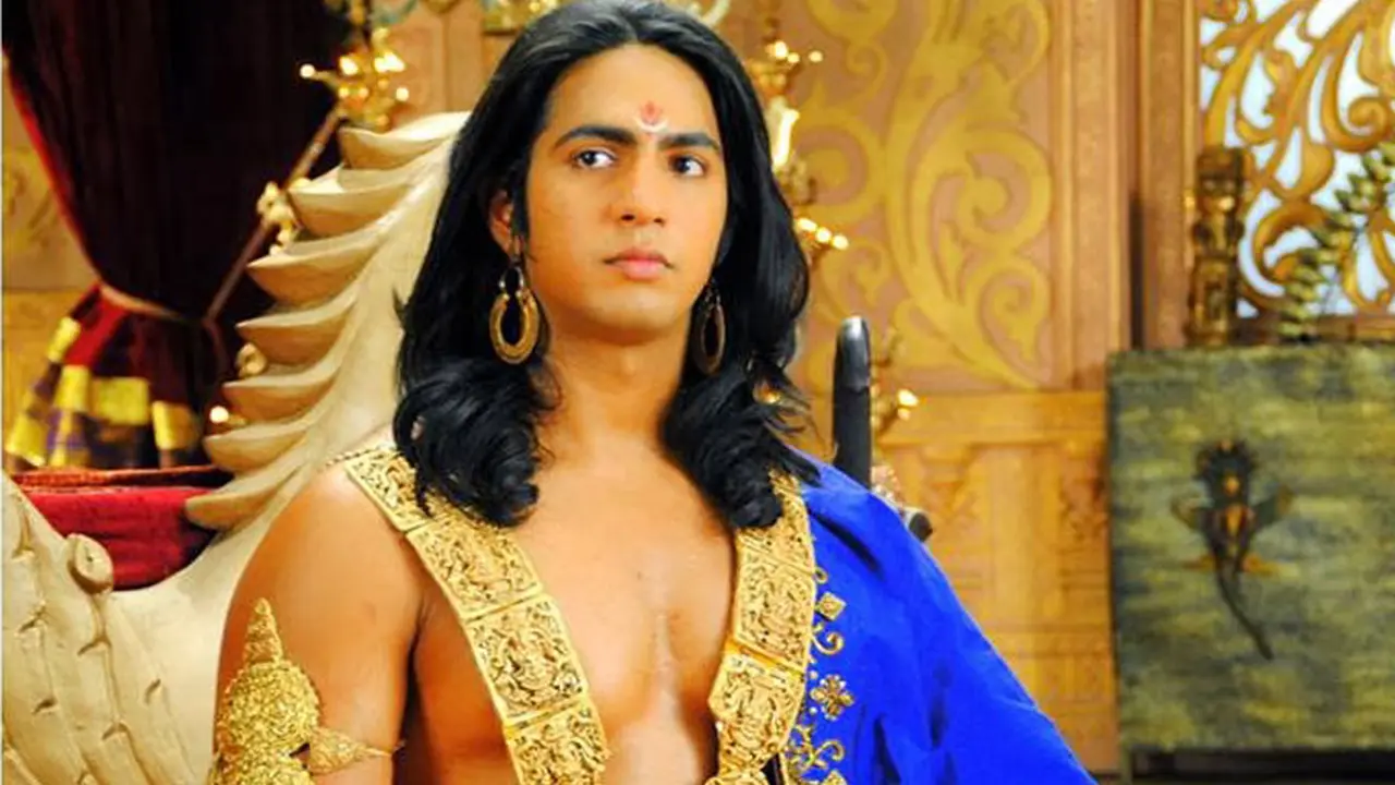 Thakur Anoop Singh, Dari Pilot Banting Stir Jadi Aktor