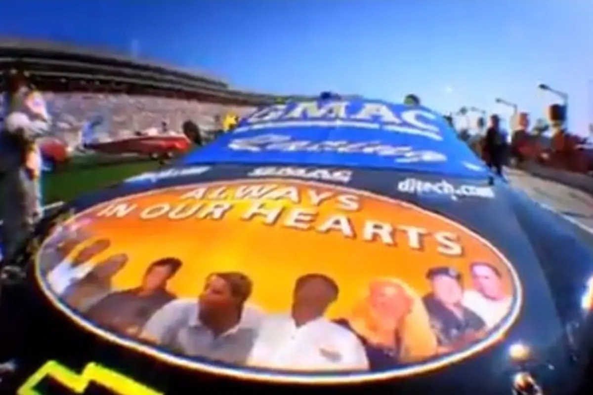 24 Oktober 2004: 10 Orang Tewas dalam Kecelakaan Pesawat yang Melibatkan Eksekutif Tim NASCAR Hendrick Motorsports