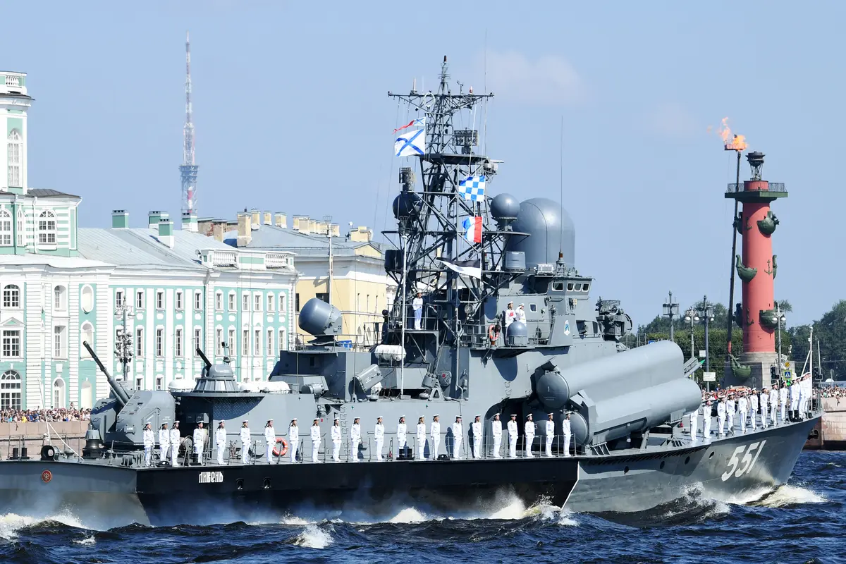 Melihat Gaharnya Kapal-Kapal Perang Rusia