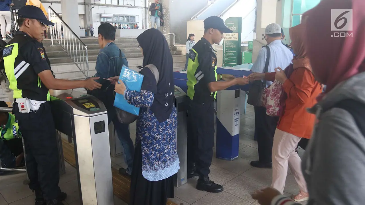 Dampak Pembaharuan Sistem E-Ticketing KRL Commuter Line