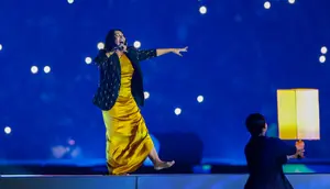 Anggun Berkilau Pakai Perhiasan Berlian Desainer Lokal di Final FIFA ASEAN Cup 2026