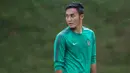 Bek Timnas Indonesia, Gunawan Dwi Cahyo, latihan di Lapangan SPH Sentul, Jawa Barat, Kamis (1/12/2016).   Selain Manahati dan Hansamu, pelatih Timnas Indonesia bisa menjadikan bek Persija ini sebagai solusi. (Bola.com/Vitalis Yogi Trisna) 