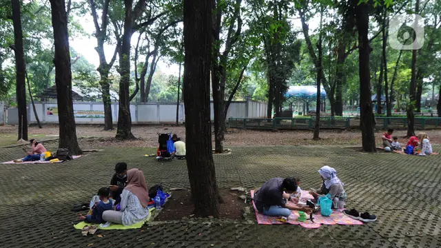 Suasana Taman Margasatwa Ragunan Saat Kembali Dibuka