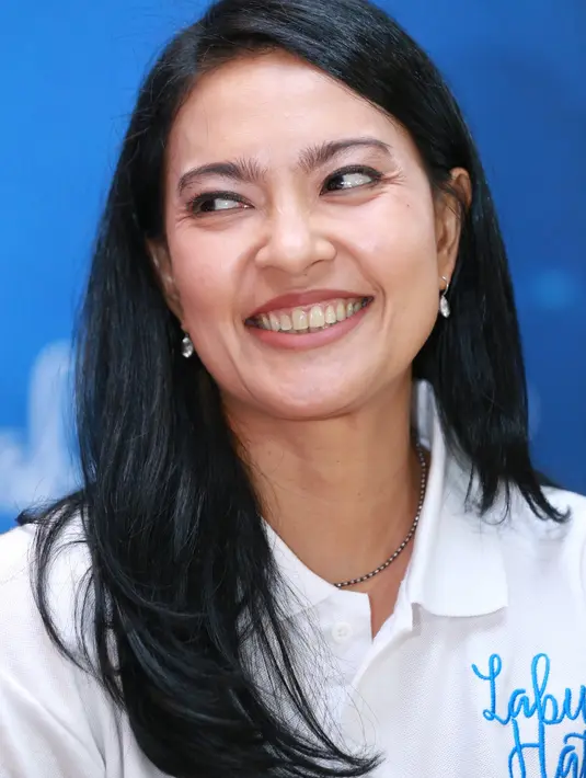 Lola yang saat berkunjung ke dua lokasi tersebut pada 2012, mulai memikirkan untuk membuat sebuah film. Beberapa tahun kemudian, ia lantas mengajak penulis skenario Titin Watimena menggarap dua lokasi tersebut. (Adrian Putra/Bintang.com)