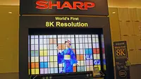 TV Sharp Aquis ini mampu memperbesar skala gambar dari 4K menjadi 8K. (Doc: CNET)