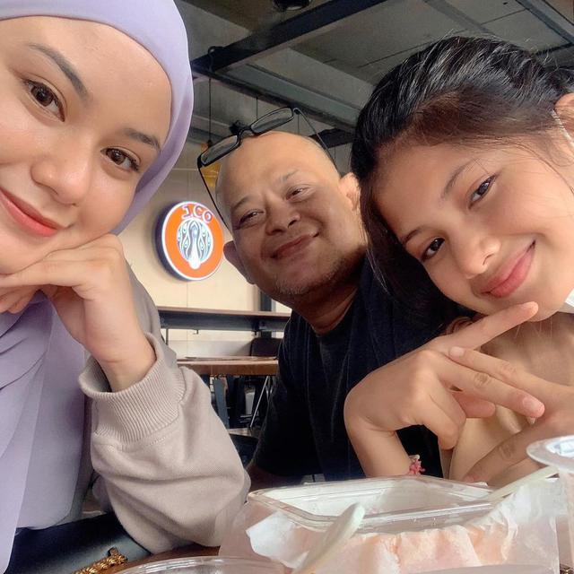 6 Potret Kenangan Basmalah Gralind 'Habibie & Ainun 3' dan Ayah, Wafat saat Ramadhan