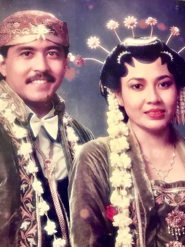 Potret lawas pernikahan 7 seleb Tanah Air