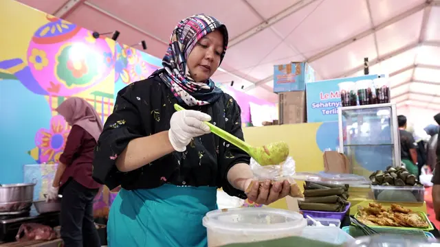 Pelaku UMKM di Imlek Festival