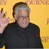 Kabar duka kembali datang dari dunia perfilman. Telah meninggal dunia, aktor asal India, Om Puri, dalam usia 66 tahun. Tersiar kabar, Om Puri meninggal karena terkena serangan jantung. (AFP/Bintang.com)