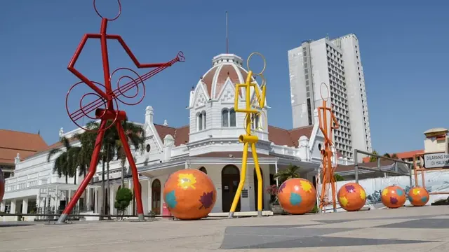 Potret Keindahan Surabaya Bak di Eropa (sumber: instagram/surabayasparkling)