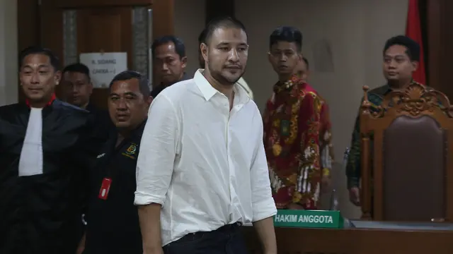 Perdana, Ammar Zoni Dihadirkan Secara Langsung pada Persidangan Kasus Peredaran Narkoba di Lapas salemba
