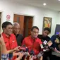Ketua DPP PDI Perjuangan Ahmad Basarah saat ditemui awak media di kantor DPP PDIP, Jakarta, Senin (22/4/2024). (Liputan6.com/Delvira Hutabarat)