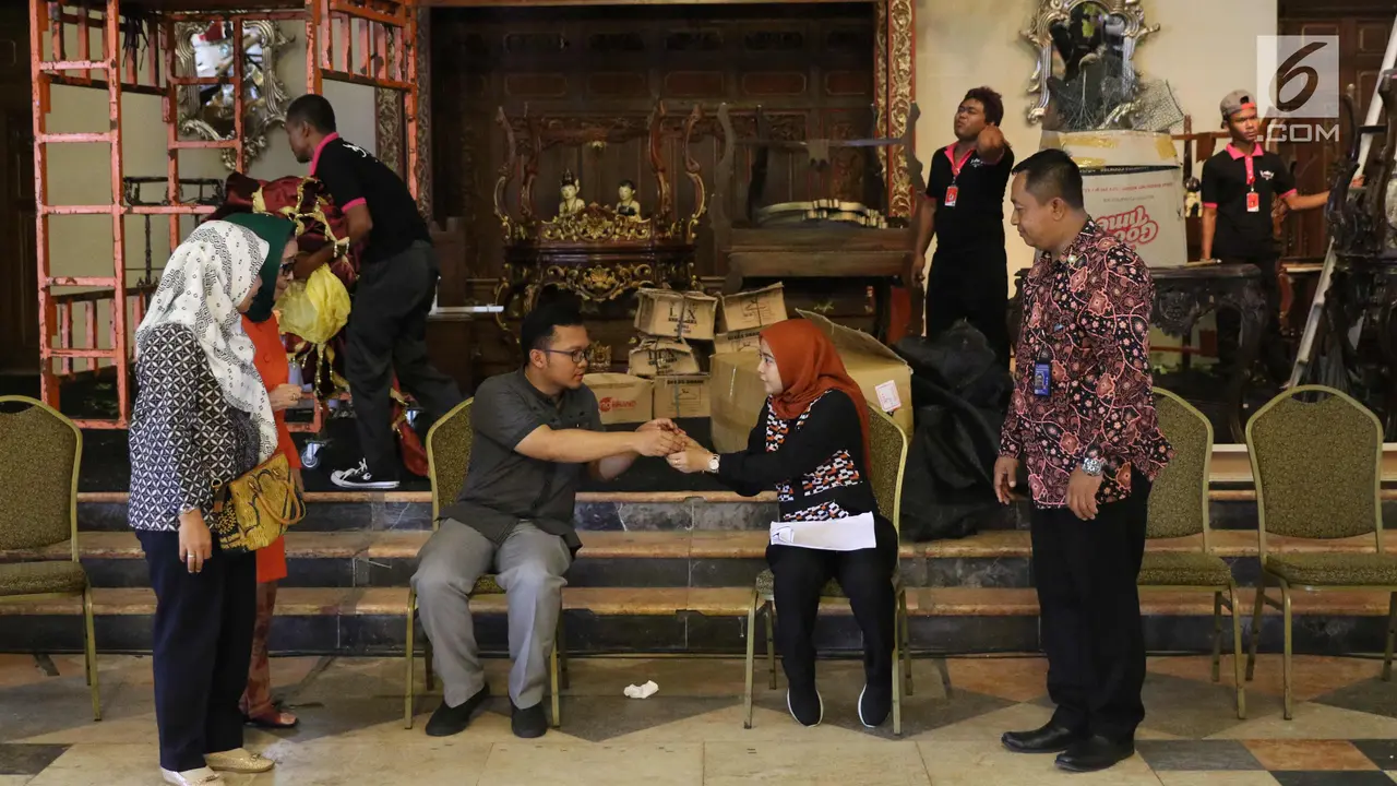 Suasana Geladi Resik Pernikahan Kahiyang Ayu dan Bobby Nasution