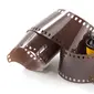 Roll Film yang sudah jarang digunakan dalam dunia travelling (shutterstock)