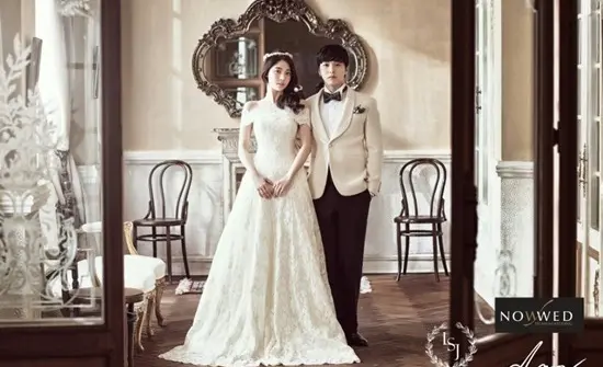 Sungmin Super Junior dan Kim Sa Eun resmi menikah pada Desember 2014 (Soompi)
