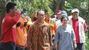 Ketua Umum PDI Perjuangan Megawati Soekarnoputri meninjau lokasi saat menghadiri pelatihan Baguna PDI Perjuangan di Bumi Perkemahan Cibubur, Jakarta, Kamis (23/11). (Liputan6.com/Herman Zakharia)