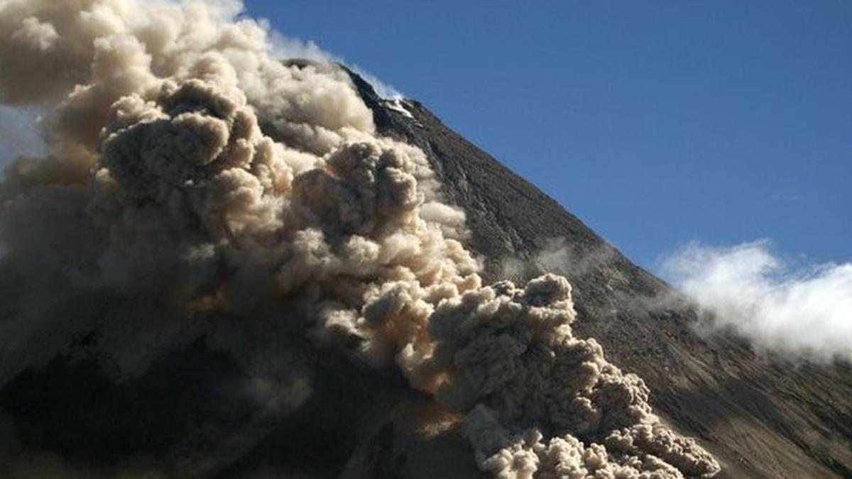 Gunung Merapi Kembali Erupsi Setinggi 6 000 Meter Ini 5 Faktanya Hot