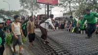 2 Pengendara Motor Tewas Usai Tertimpa Besi Muatan Truk Tronton di Tangerang