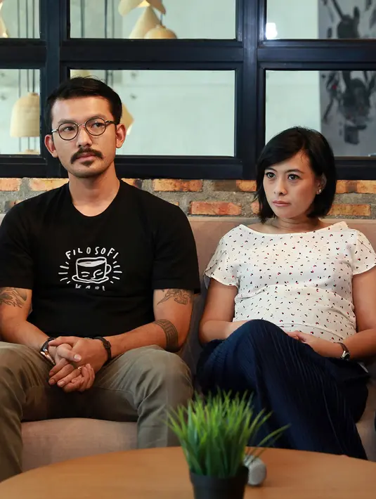 Untuk masalah judul, ternyata Dennis mengaku masih dalam tahap pemikiran karena sempat mengalami pergantian judul. Namun Dennis  Bersyukur film itu sudah rampung dikerjakan dan akan diputar perdana pada ajang Popcon Asia 2015 (Wimbarsana/Bintang.com)