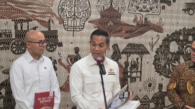 Ketua Umum Kadin Indonesia Anindya Bakrie di Kementerian Perdagangan, Selasa (14/7/2026).