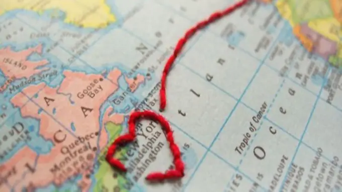 [Bintang] Ingin Pacaran Tetap Awet Walau LDR-an? Hindari 4 Virus Ini