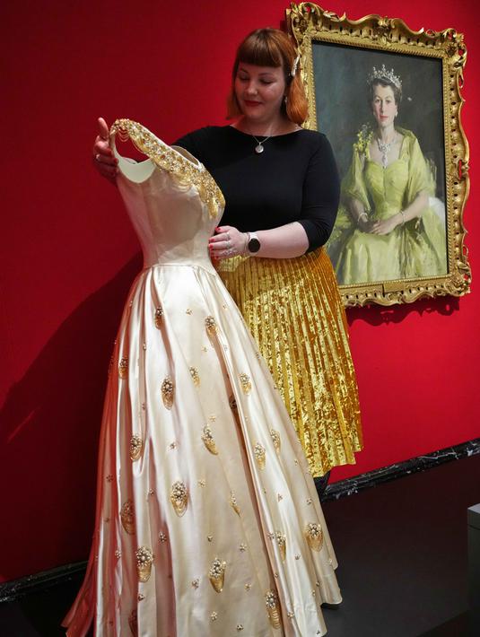 Her Life in Style', di The King's Gallery, Istana Buckingham, London, Inggris, Kamis 9 April 2026. (AP Photo/Kirsty Wigglesworth)