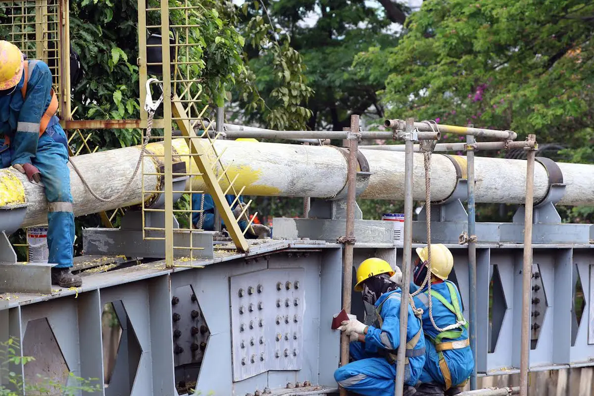 20160921-Pekerja Jaringan Pipa Gas PGN-Jakarta- Helmi Afandi